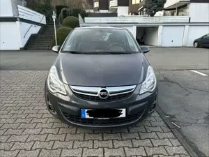 Opel Corsa Satellite