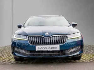 Skoda Superb Combi 2.0 TDI DSG Style Business, AHK Bild 3