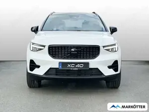 Volvo XC40 B3 Plus Black Edition 2WD/Pilot/360°CAM/ Bild 2
