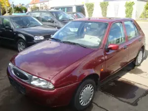 Ford Fiesta Fiesta Ghia Bild 2