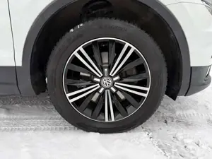 Volkswagen Tiguan Highline 4Motion*Headup,Navi,App,LED, Bild 3