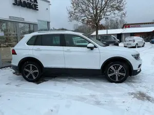 Volkswagen Tiguan Highline 4Motion*Headup,Navi,App,LED, Bild 2