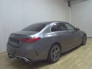 Mercedes-Benz C 200 AMG-Line Leder Navi LED RfK AHK Distronic+ Bild 4