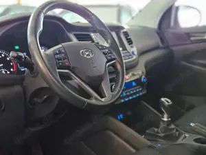 Hyundai TUCSON Style 2WD*Navi*PDC-Kamera*LHZ*1900Kg Anh* Bild 4