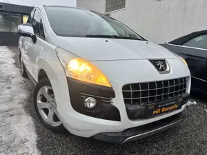 Peugeot 3008 Platinum*SHZ*MFL*HEA-UP*PDC*KLIMAU*ALU*PANO Bild 2