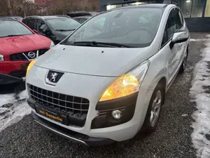 Peugeot 3008 Platinum*SHZ*MFL*HEA-UP*PDC*KLIMAU*ALU*PANO Bild 4