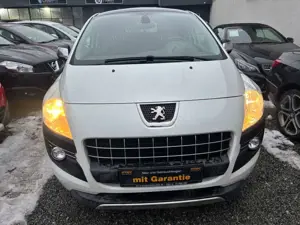 Peugeot 3008 Platinum*SHZ*MFL*HEA-UP*PDC*KLIMAU*ALU*PANO Bild 3