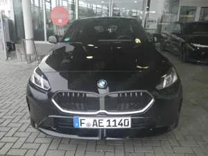 BMW 116 i Sportpaket AD Navi Digitales Cockpit LED Klimaau Bild 4