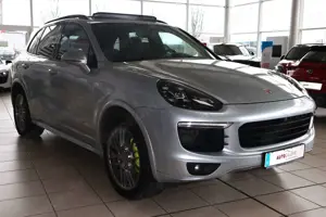 Porsche Cayenne S E-Hybrid Platinum Edition Bild 3