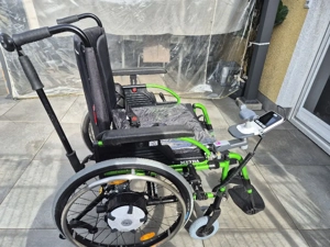 Elektricherrohlstuhl in grün schwarz bis180kg