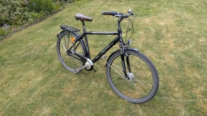 Zwei gebrauchte Fahrräder