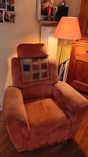 Großer, bequemer (Fernseh-) Sessel mit Relaxposition 