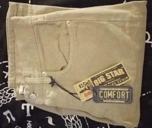 Biete diese beiden neuen Jeanshosen an(W30 L36)