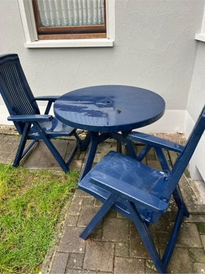 Gartenmöbel Tisch 6 Stühle mit Auflagen 