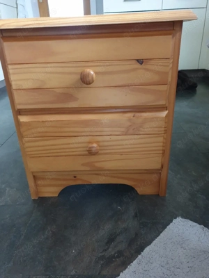 Nachtisch aus Holz 