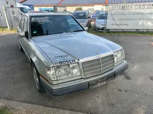 Mercedes-Benz E 260 E-Klasse Bild 2