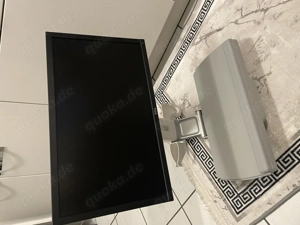 Dell Monitor E2220H mit Halterung 