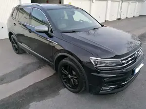 Volkswagen Tiguan Allspace Tiguan Allspace 2.0 TDI SCR 4Motion DSG R-Line Bild 2
