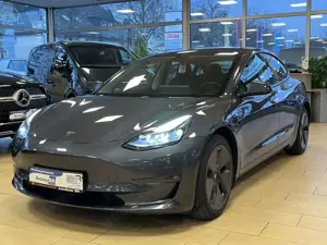 Tesla Model 3 Long Range Dual*AWD*ACC*Pano SHZ+hinten