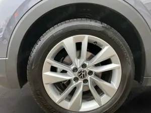 Volkswagen T-Cross GOAL Plus 1.0 TSI DSG Navi AHK LED Bild 3