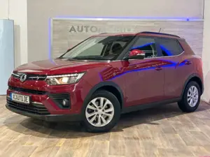 SsangYong Tivoli 1.5 T-GDi Quartz+AT+SZH+SPUR+KAM+NAVI