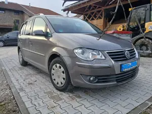 Volkswagen Touran Touran Diesel 2.0 TDI Trendline Bild 2