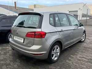 Volkswagen Golf Sportsvan 1.4 TSI BlueMotion Technology AHK SHZ PDC Bild 4