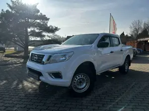 Nissan Navara NP300 Acenta Double Cab 4x4
