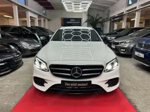 Mercedes-Benz E 200 T *AMG LINE*WIDESCREEN*ACC*HEAD UP*NIGHT* Bild 2