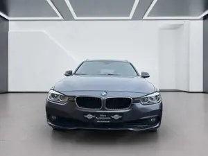 BMW 318 318 i Touring Advantage Automatik Bild 5