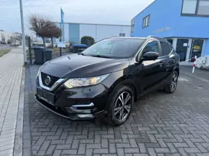 Nissan Qashqai N-Connecta + Design Packet
