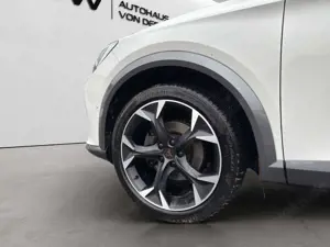 CUPRA Formentor Basis Klima Navi Einparkhilfe Panoramadach Bild 4