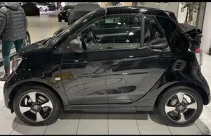 smart forTwo smart fortwo cabrio EQ passion
