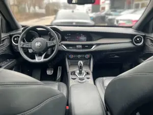 Alfa Romeo Stelvio Ti Q4 | Assistenz-Paket | Panoramadach Bild 2