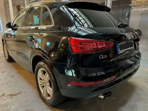 Audi Q3 Q3 1.4 TFSI cylinder on demand S tronic sport Bild 1