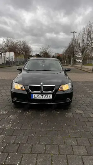 BMW 318 318i