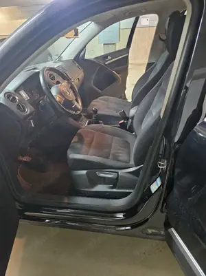 Volkswagen Tiguan 2.0 TSI 4Motion Sport  Style Bild 5