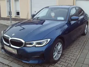 BMW 320 Baureihe 3 Lim. 320 d xDrive Advant.LASER
