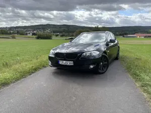 BMW 520 BMW 520D F11, Touring, Klima, SHZ, Standheizung, PDC