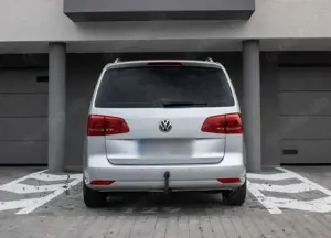 Volkswagen Touran 1.6 TDI DPF BlueMotion Technology DSG Comfortline Bild 5