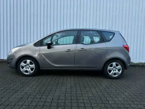 Opel Meriva Active Bild 2