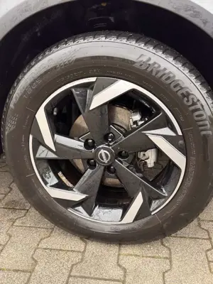 Nissan Juke Hybrid N-Connecta Premium  Sonderlackierung Bild 5
