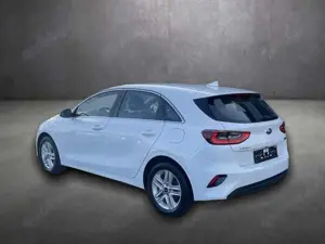 Kia Ceed / cee'd 1.6 CRDi Vision - Navi - Klima - RFK - SHZ Bild 4