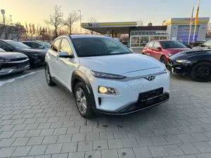 Hyundai KONA Elektro Advantage ACC AUT Kam. KlimaA LM Bild 2