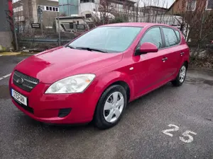 Kia Ceed / cee'd 1.4 LX, Klima, Sitzheizung, Scheckheft, Tüv Neu