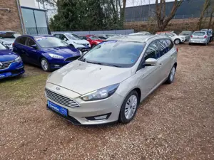 Ford Focus Turnier 77Tkm Navi LED Sitzhzg Scheckh Tempom 2Hd