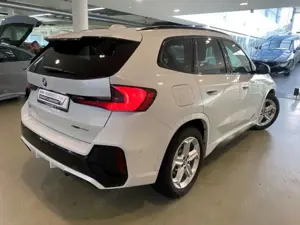 BMW X1 xDrive23d M Sport Pano H/K Travel+Comf. Aktivsitz Bild 3