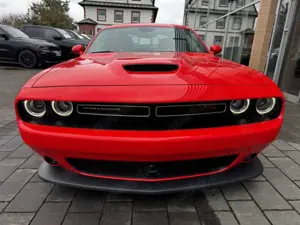 Dodge Challenger R/T 5.7l V8 KAMERA ACC NAVI Sportpaket Soundsystem Bild 3