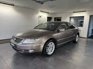 Volkswagen Phaeton 4Motion *V8*ACC*Sound-System*Bi-Xenon* Bild 2