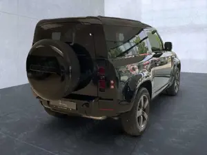 Land Rover Defender 90 D250 X-Dynamic SE Bild 2